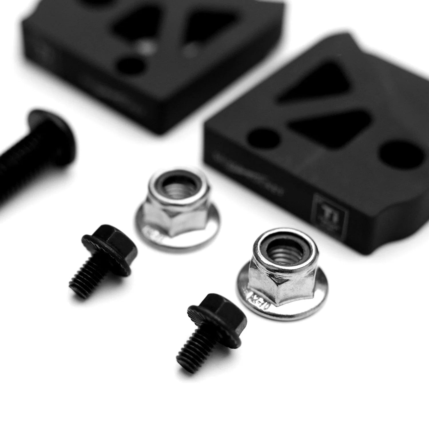Silver Rocket SR Porsche LWB Seat Angle Adjuster (TC4 Titanium) - 2022+ Porsche 992 GT3/GT3RS