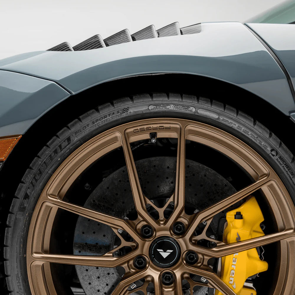 Vorsteiner Silverstone Edition Carbon Fiber Front Fenders w/ Integrated Vents - 2017-2023 McLaren 720S (Coupe Only)