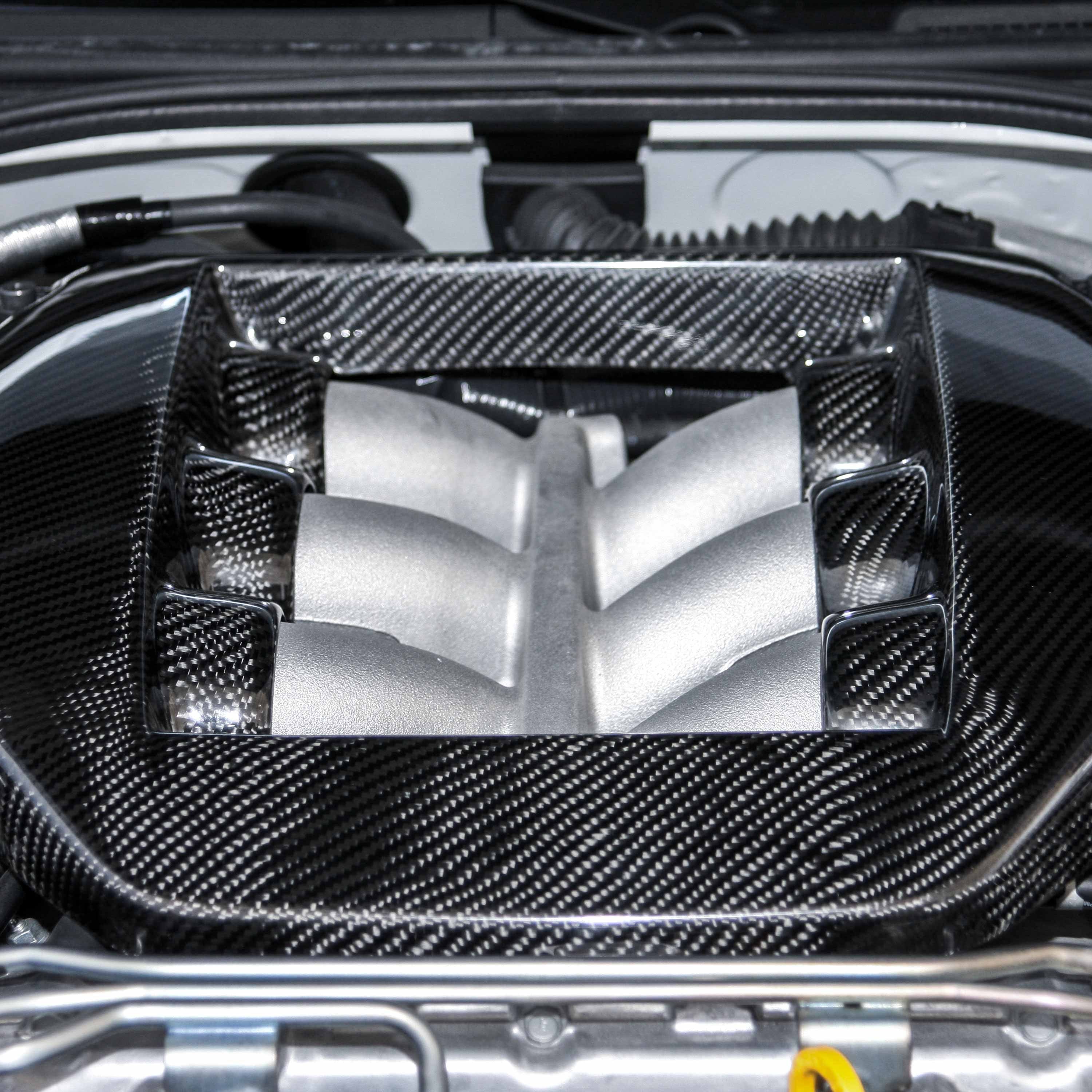 Seibon OEM-Style Carbon Fiber Engine Cover - 2009-2021 Nissan GTR