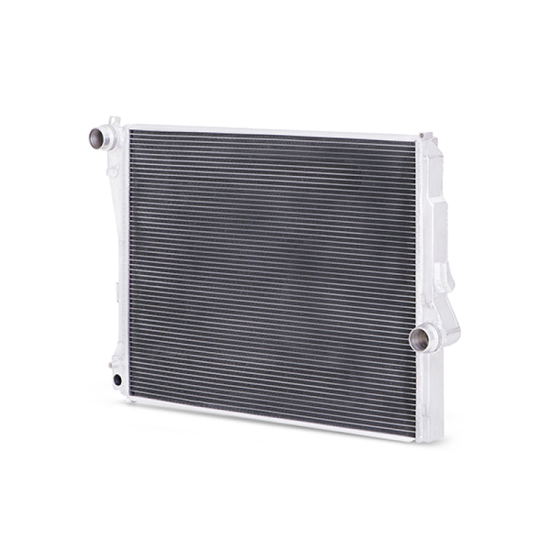 Mishimoto 99-06 BMW 323i/323i/328i/330i w/ Auto Transmission Performance Aluminum Radiator - T1 Motorsports