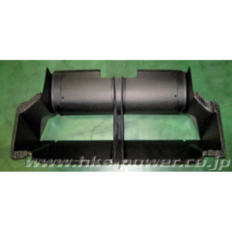 HKS R-Type Intercooler Kit with Shroud - Nissan R35 GTR