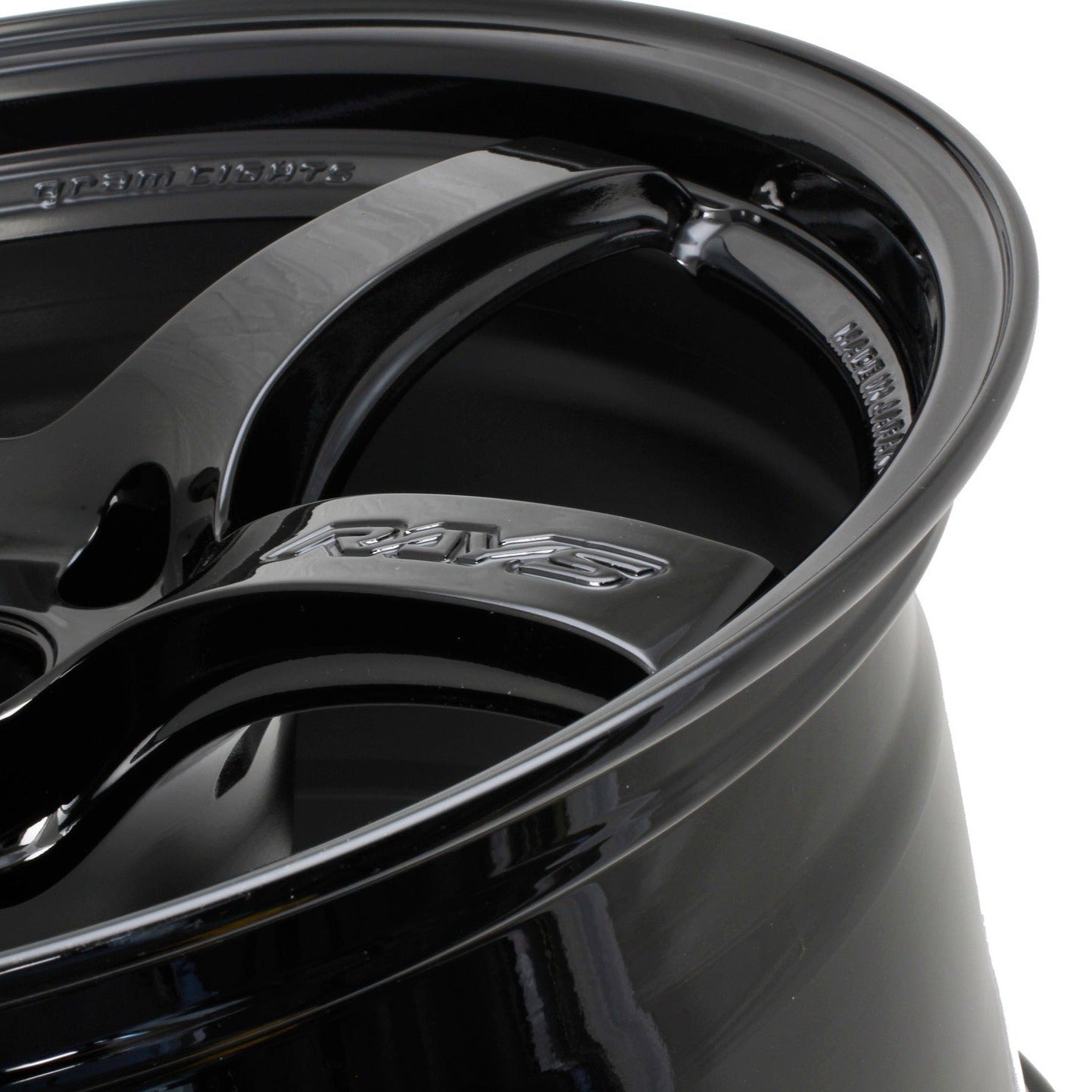 Rays Gram Lights 57CR - 18x9.5 / 5x114.3 / Offset +38 - Gloss Black (GX) - T1 Motorsports