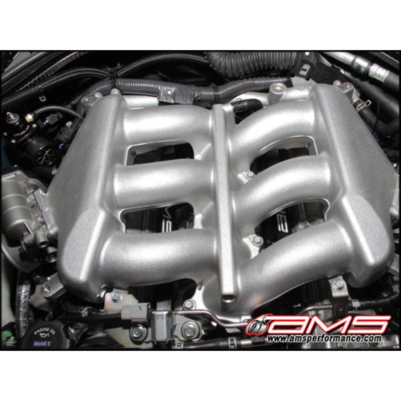 AMS Performance 2009+ Nissan GT-R R35 Alpha Fuel Rail Kit w/Regulator - Black