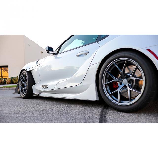 EVS Tuning FRP Side Skirts with Carbon Side Step for Toyota Supra A90 2020+ - T1 Motorsports