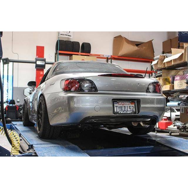 EVS Tuning CFRP Rear Bumper Cap for Honda S2000 (Single Exit Exhaust / AP1 Bumper Only) - T1 Motorsports