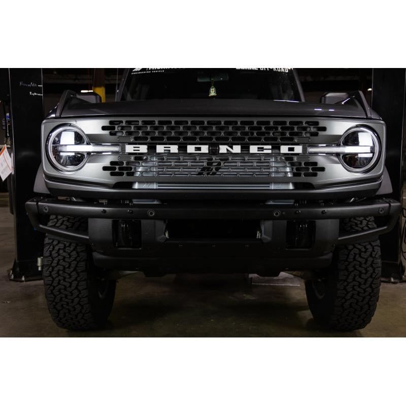 Mishimoto 21+ Bronco 2.3L High Mount INT Kit BK Core BK Pipes