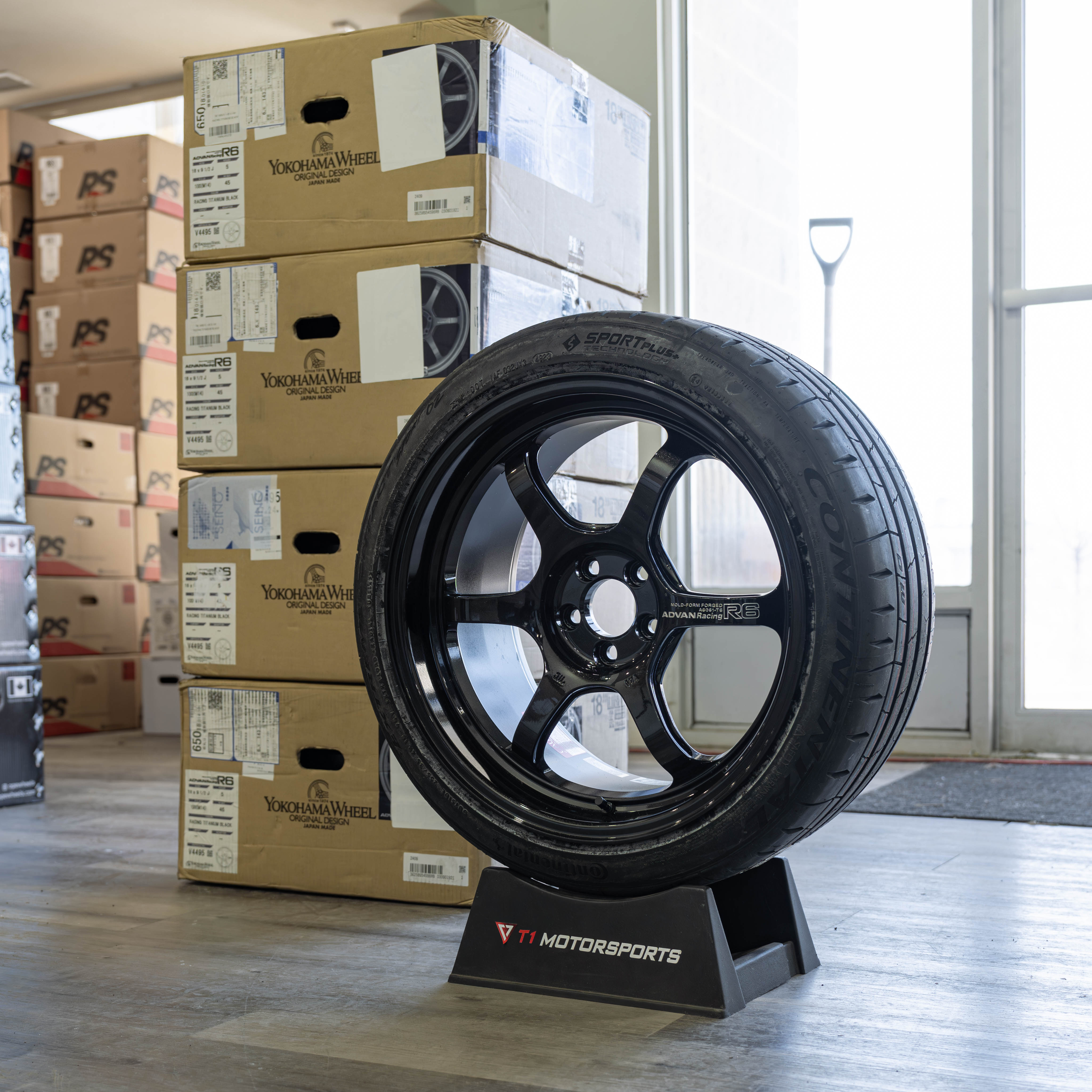 ✨raiann18✨ Yokohama Advan Racing R6 - 18x9.5 / 5x100 / +45 - Racing Titanium Blac