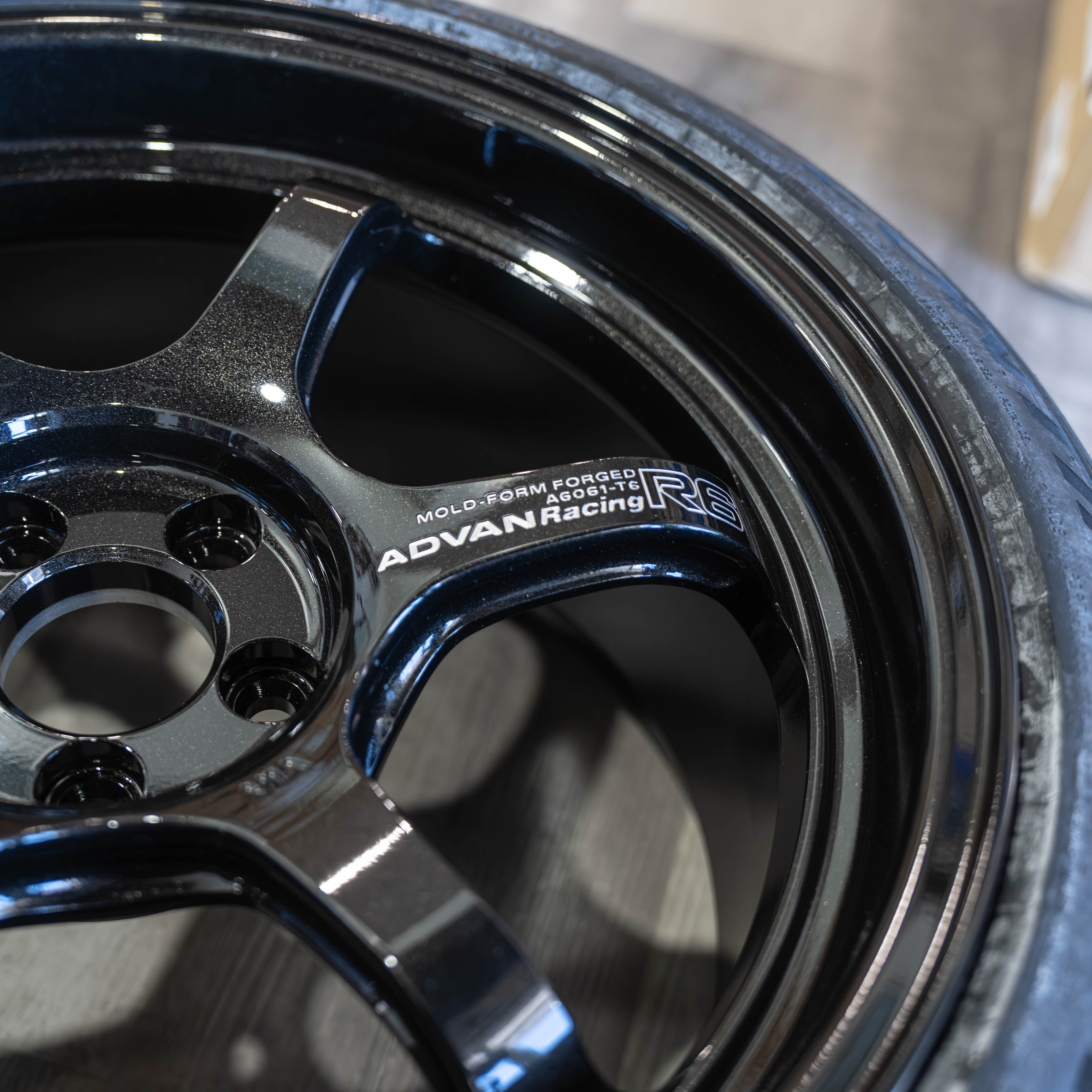 rin Nexen Roadian GTX 255/45 R20 101 W car tire