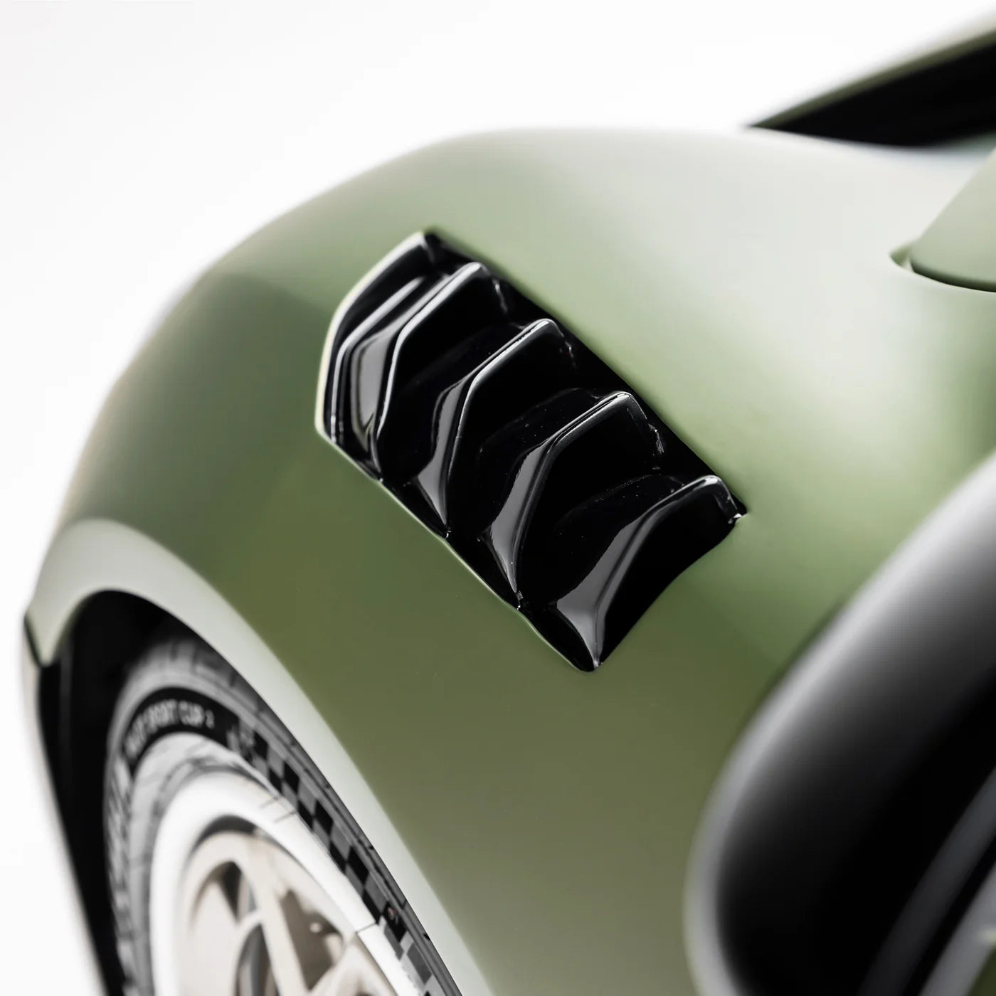 Vorsteiner Carbon Fiber Vented Fenders  - 2024+ Lotus Emira