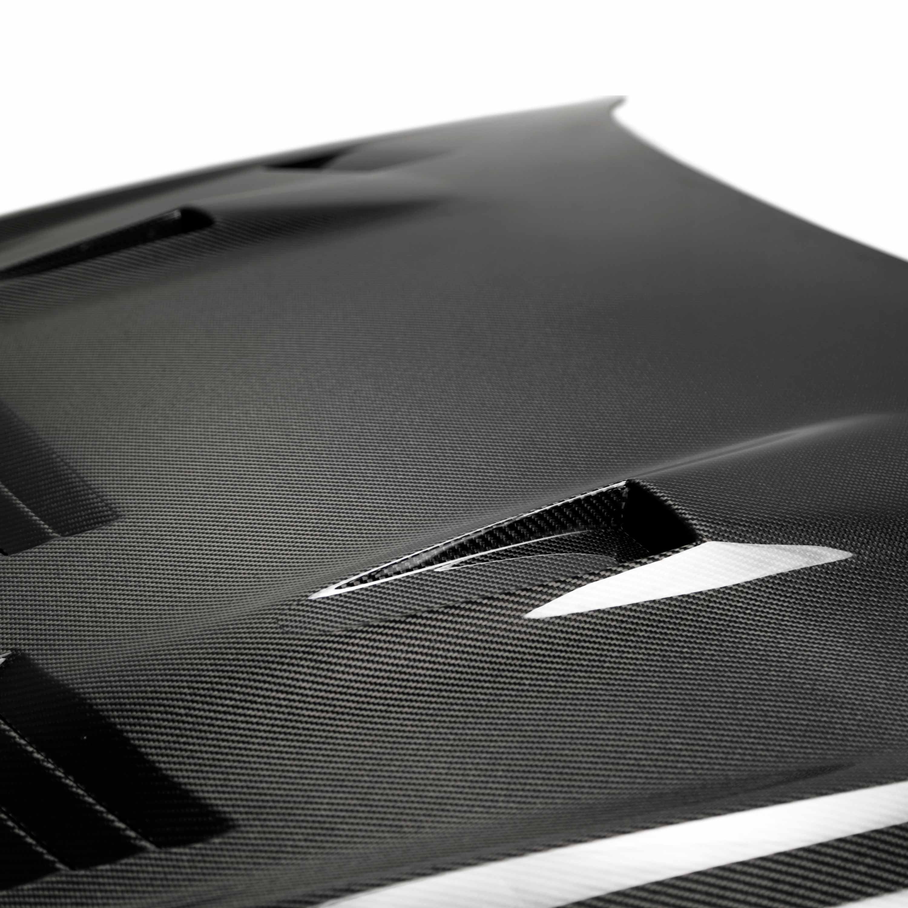 Seibon GTII-Style Carbon Fiber Hood - 2017-2022 Nissan GTR