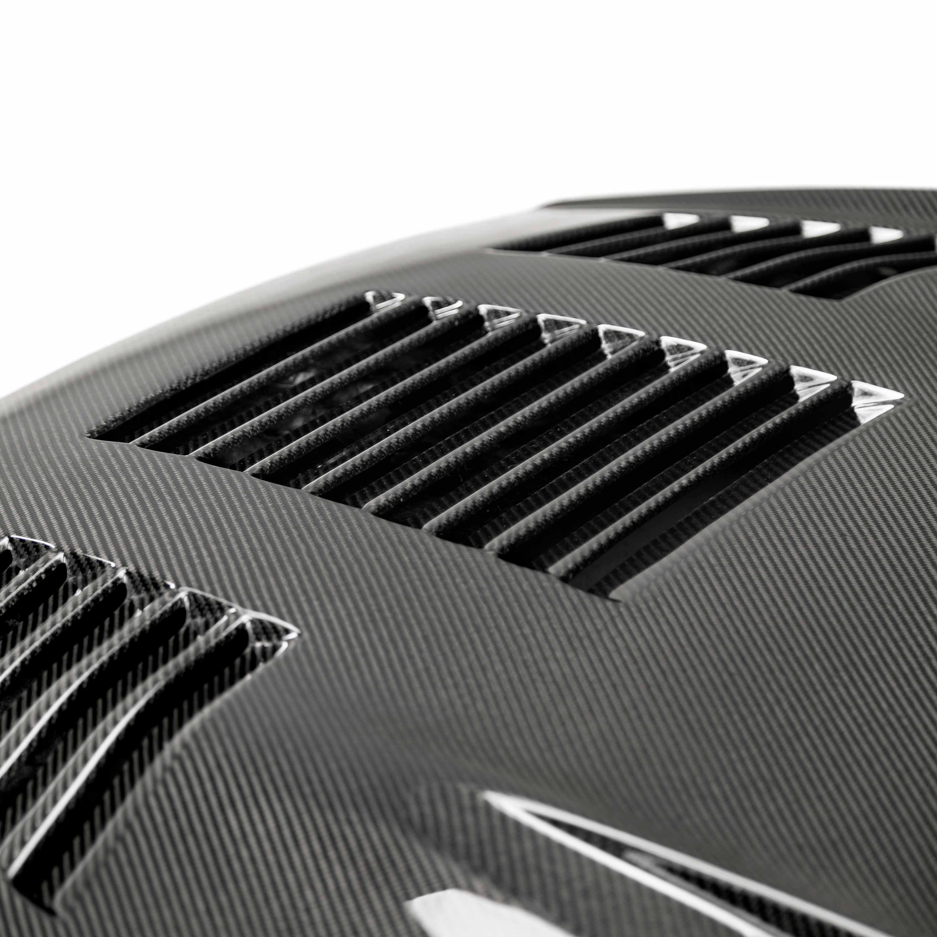 Seibon GTII-Style Carbon Fiber Hood - 2017-2022 Nissan GTR