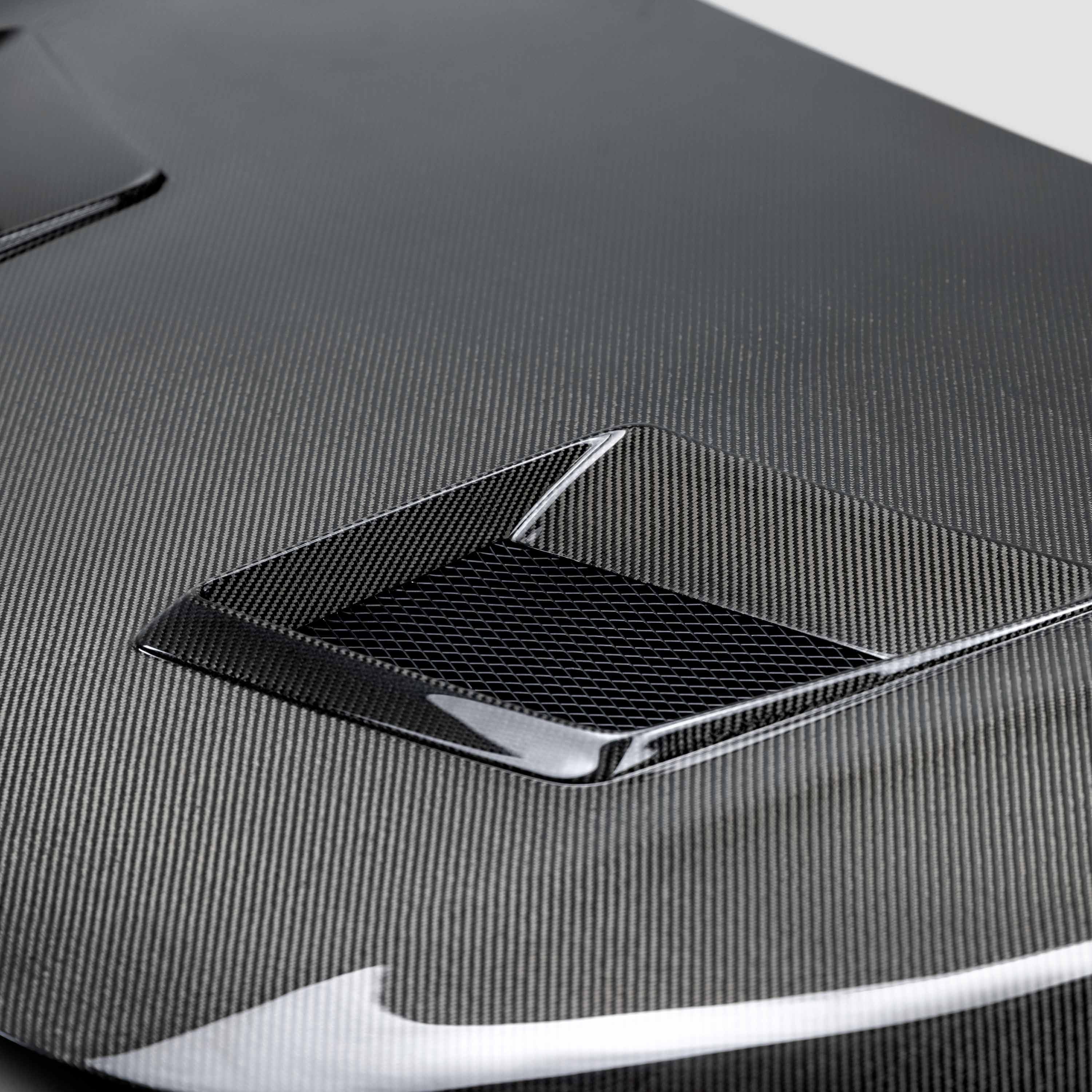 Seibon THRW-Style Carbon Fiber Hood - 2022-2023 Honda Civic 4DR